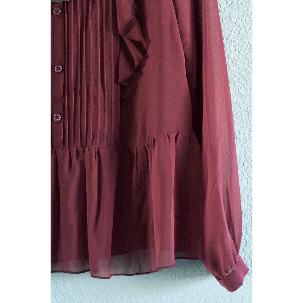 Who What Wear | NWT Sheer Tuxedo Ruffle Bib Blouse - Picture 4 of 8